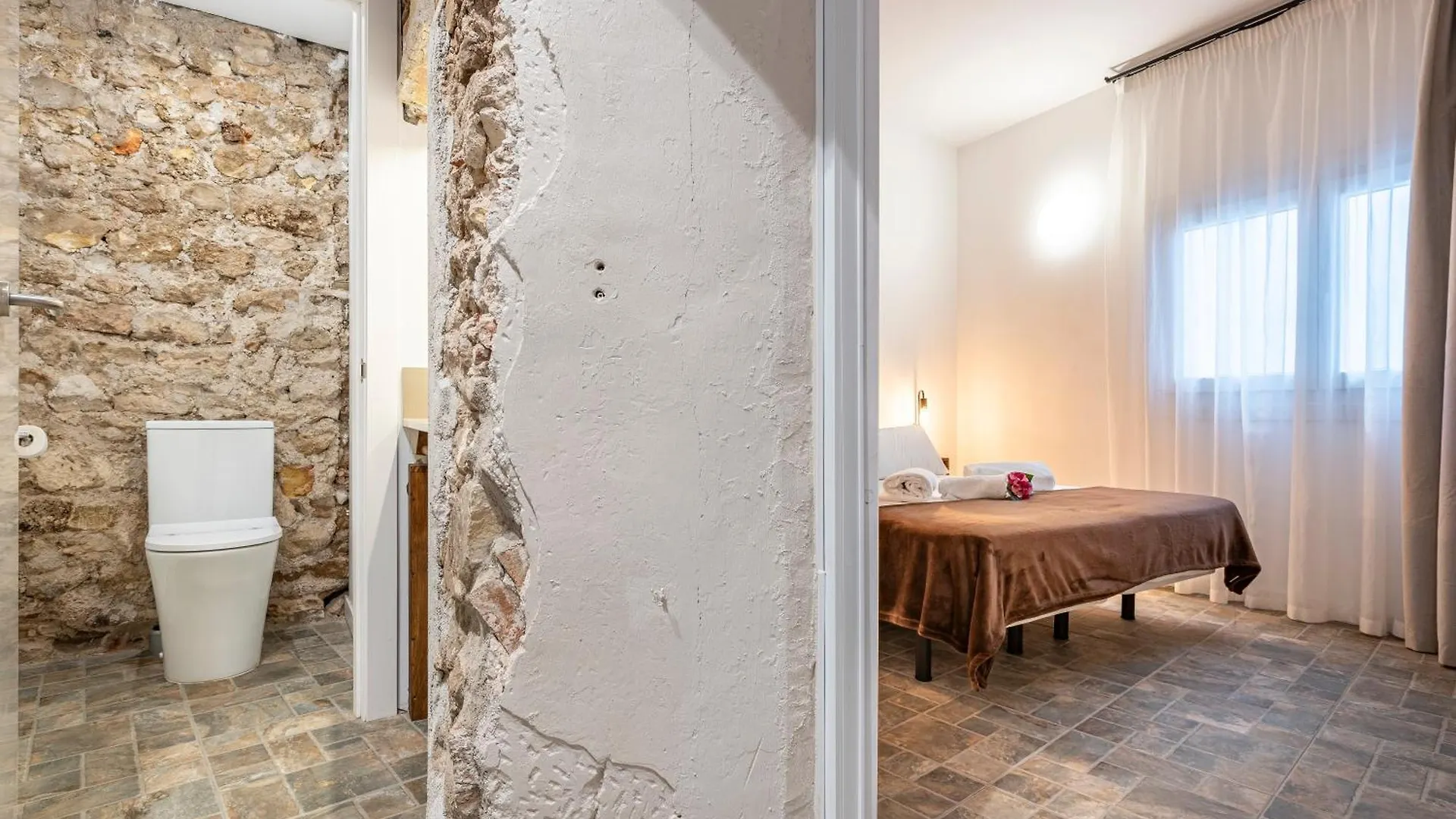Old Town Experience Central Apartment Tarragona 0*,  España