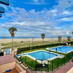 https://apartamento-en-la-playa-tarifa-11380.es-andalucia.com