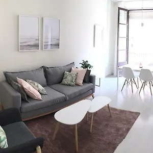https://amplio-y-luminoso-apartamento-con-vistas.top-hotels-tarragona.com